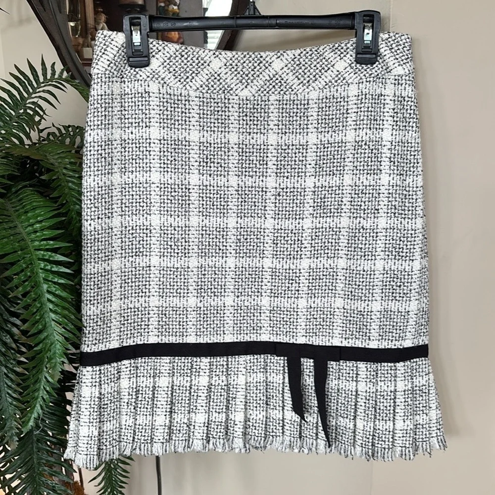 Classiques Entier Black & White Tweed Checks Lined Skirt w/ Pleated Ruffle Hem